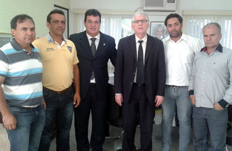 Deputado Marquinho Viana leva vereadores a audiência na CERB