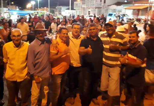 Ituaçu: Deputado Maquinho Viana participa da festa do Senhor do Bonfim, em Tranqueiras