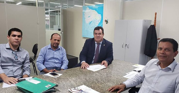 Deputado Marquinho Viana participa de audiência na Superintendência de Energia