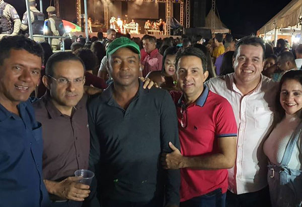 Deputado Marquinho Viana prestigia festa do Senhor do Bonfim, em Érico Cardoso
