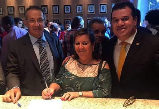 Deputado Marquinho Viana participa de assinatura de convênio do município de Aracatu