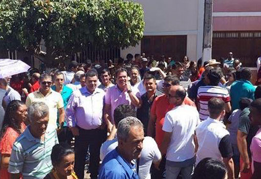 Deputado Marquinho Viana participa da festa da padroeira de Livramento de Nossa Senhora