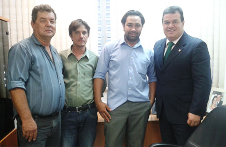 Marquinho Viana recebe demandas de Rio do Antônio