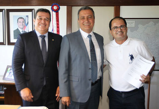 Deputado Marquinho Viana e prefeito de Jussiape tem audiência com o governador Rui Costa