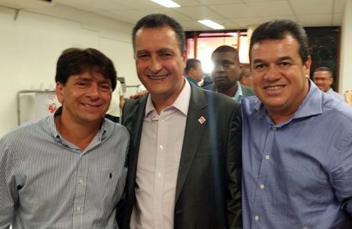 Deputado Marquinho Viana acompanha prefeitos em assinatura do convênio TOPA