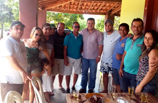 Deputado Marquinho Viana visita aliados políticos em Tanhaçu e Anagé