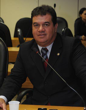 Deputado Marquinho Viana saúda o município de Ituaçu