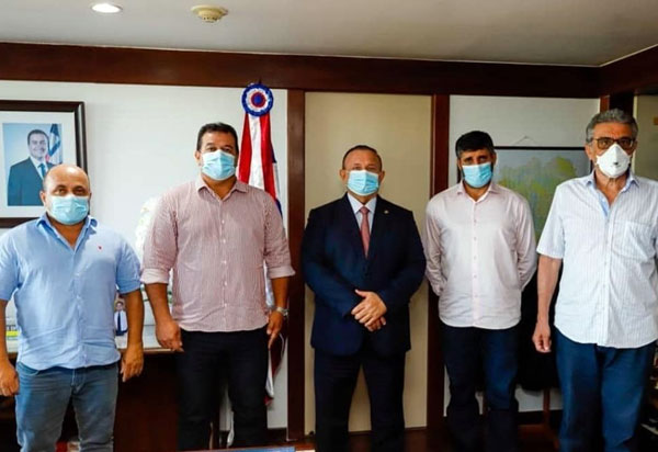 Deputado Marquinho Viana e prefeitos participam de audiência com Adolfo Menezes, Governador em exercício