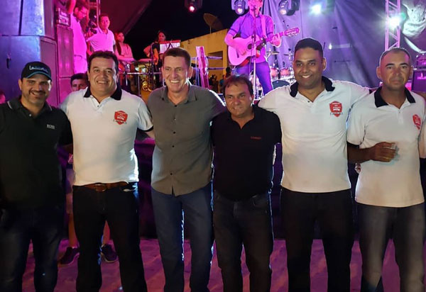 Mirante: Deputado Marquinho Viana comemora obras em Passagem Molhado