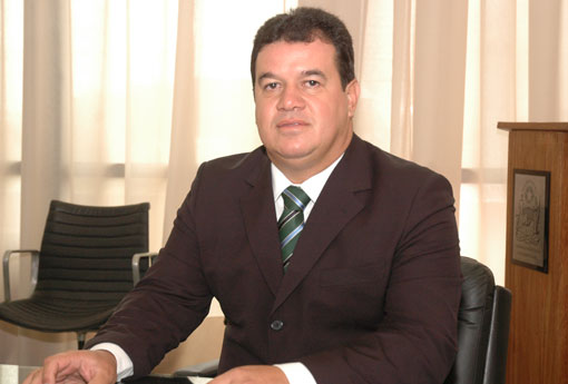 Deputado Marquinho Viana requer ao Governo do Estado o uso de asfalto ecológico nas estradas da Bahia