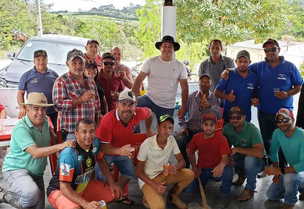 Deputado Marquinho Viana visita povoados de Barra da Estiva com amigos e apoiadores