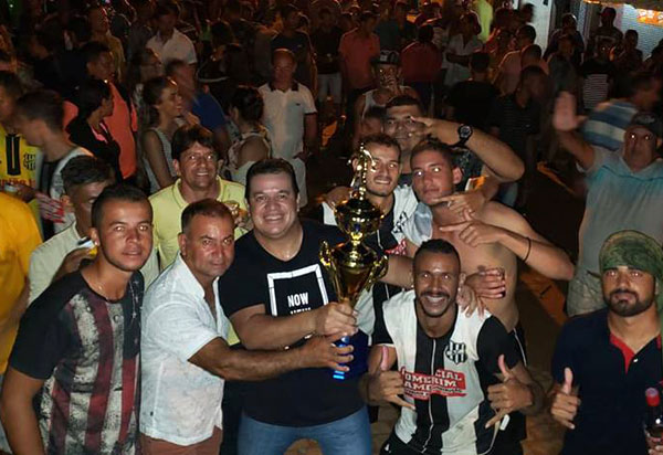 Deputado Marquinho Viana prestigia a final do campeonato de futebol em Aracatu