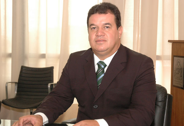 Deputado Marquinho Viana parabeniza o 'Dia do Prefeito' e 'Dia da Chapada Diamantina'