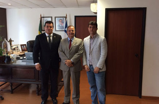 Deputado Marquinho Viana e vereador Castilho Viana cobram melhorias para a saúde Brumado