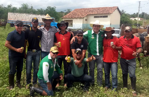 Deputado Marquinho Viana vai à cavalgada de Iramaia