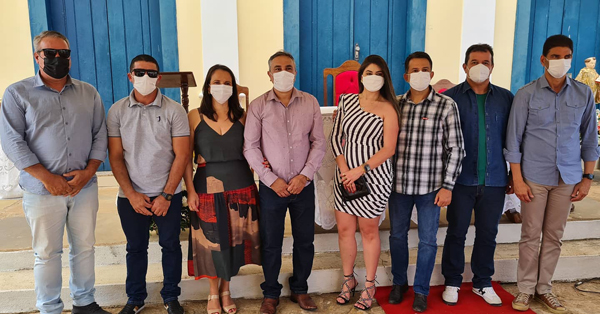 Deputado Marquinho Viana participa da missa do padroeiro São Bernardo, no distrito de Arapiranga, em Rio de Contas