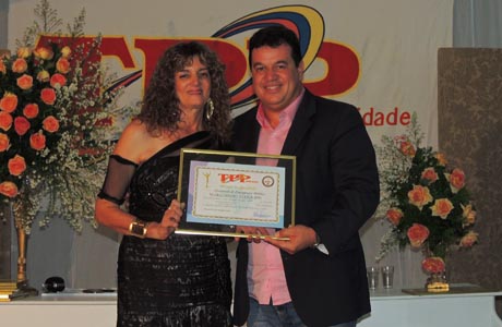 Brumado: Marquinho Viana recebe prêmio destaque do ano