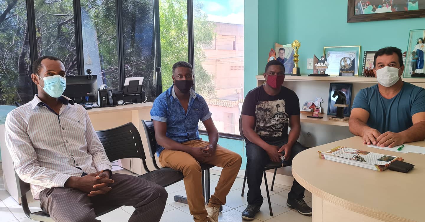 Deputado Marquinho Viana recebe solicitação de investimentos para comunidades quilombolas em Barra da Estiva