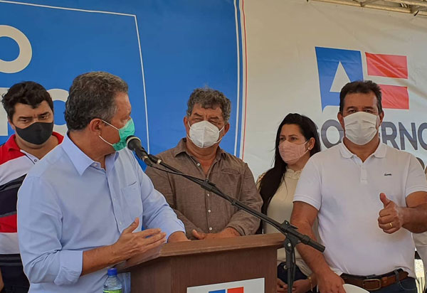 Deputado Marquinho Viana acompanha o governador Rui Costa no município de Rio do Antônio