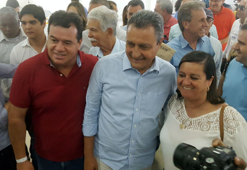 Prefeita de Aracatu, Lêda Matias participou da inauguração da UTI de Brumado