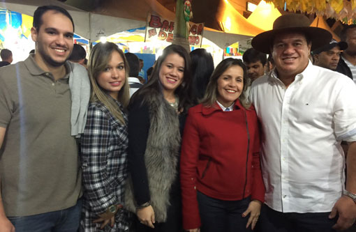Deputado Marquinho Viana participa da abertura do São João em Barra da Estiva