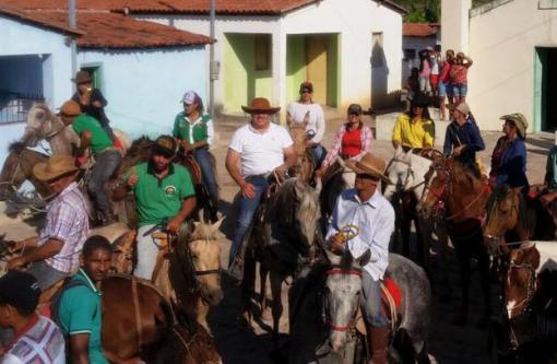 Deputado Marquinho Viana participou da cavalgada de Camulengo