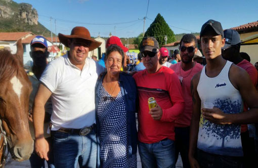 Deputado Marquinho Viana participou da cavalgada de Camulengo