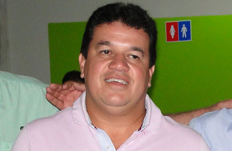 EURES VENCE NA LAPA E MARCOS ASSUMIRÁ COMO DEPUTADO