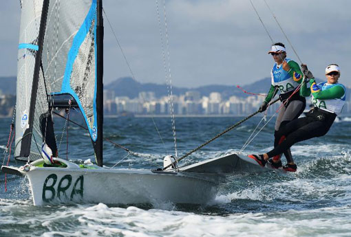 Rio 2016: Martine Grael e Kahena levam o ouro na Vela