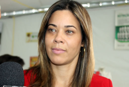 Bahia: 13° salário pode atrasar em 30% dos municípios devido a falta de recursos