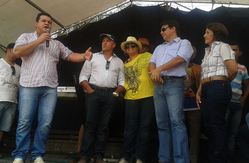 Deputado Marquinho Viana participa de cavalgada em Brumado