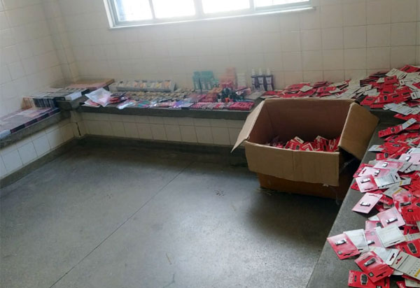 BR-030: PRE apreende perfumes com indícios de falsificação, relógios e pen drives importados no Trevo de Malhada de Pedras 