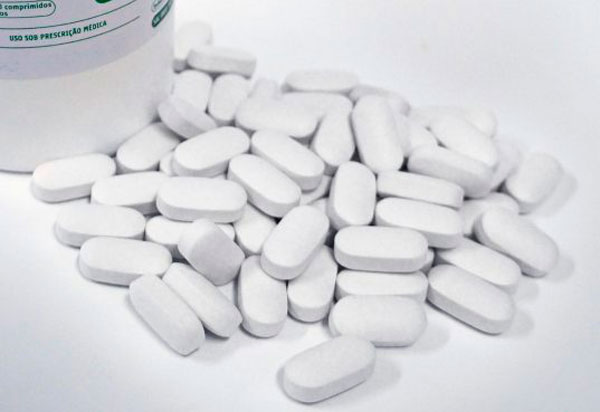 'Atraso na entrega de medicamentos do MS provoca desabastecimento e prejuízo no tratamento de 15 mil baianos', diz Sesab