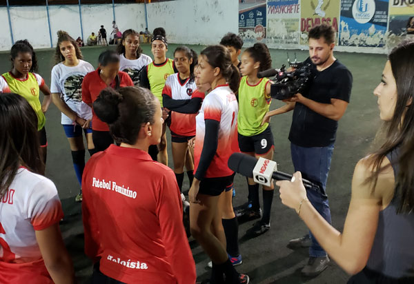 Jovens do futebol feminino de Brumado terão histórias contadas no 'Profissão Repórter' da Globo nesta quarta (23)