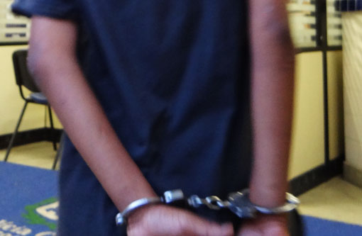 Aprovado projeto que retira do Código Penal atenuantes para menor de 21 anos