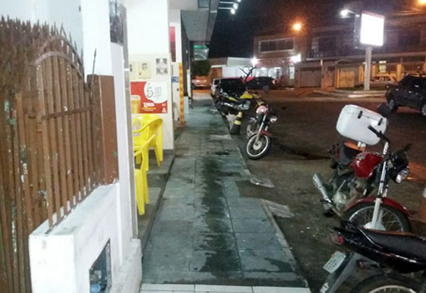 Brumado: MP notifica SMTT e mesas, cadeiras e outros objetos serão retiradas das calçadas