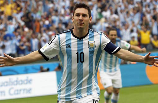 Escolha de Messi como melhor da Copa foi erro, diz Blatter