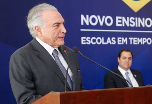 Planalto trabalha candidatura de Michel Temer