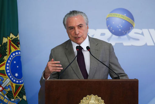 Temer diz que afastará ministros que virarem réus na Lava Jato