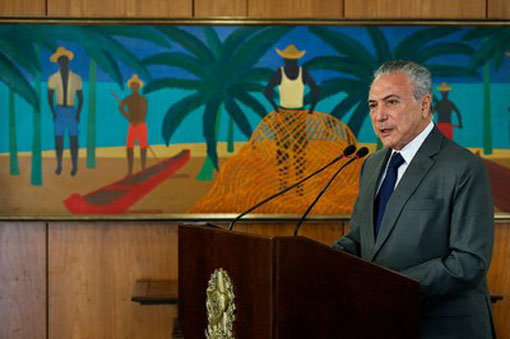 Michel Temer sanciona projeto que aperfeiçoa Lei Maria da Penha