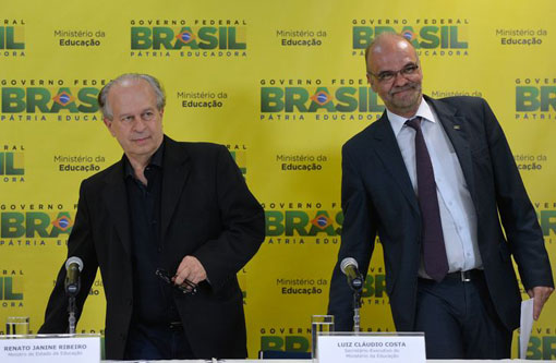 MEC está sem dinheiro para novos contratos do Fies