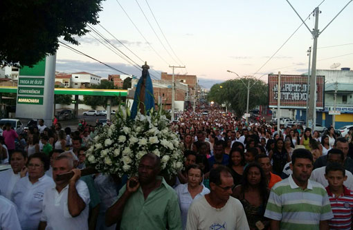 Brumado: Fiéis celebram Nossa Senhora Aparecida com muita fé e devoção
