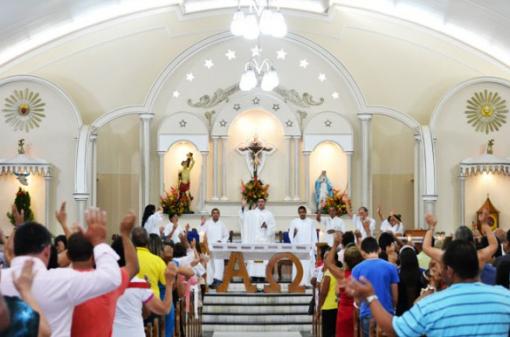 Paróquia Bom Jesus em Brumado celebra missa de Natal 