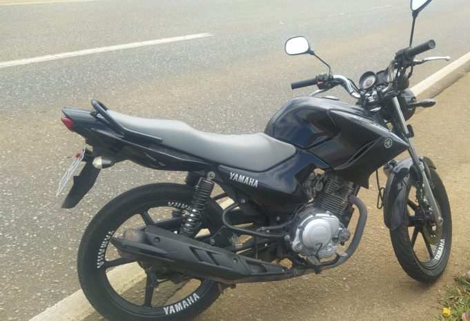 PRF recupera moto na BR 116, em Vitória da Conquista (BA)