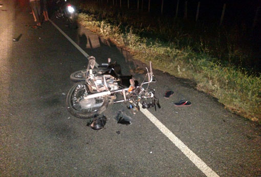 Homem morre ao colidir motocicleta que conduzia contra carro na BA-148 em Botuporã