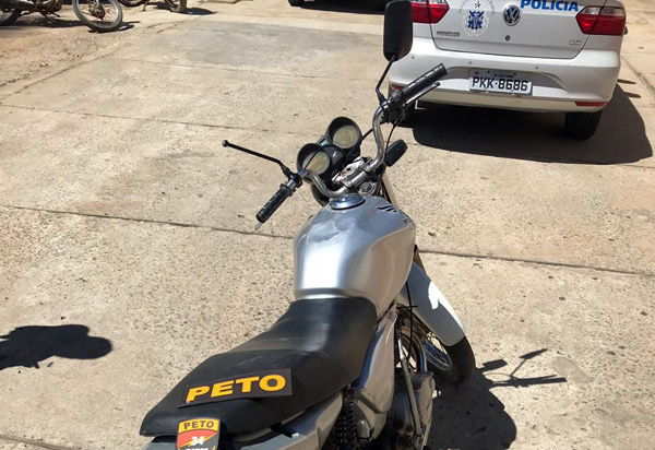 Brumado: Polícia Militar apreende adolescentes e moto com chassi suprimido 