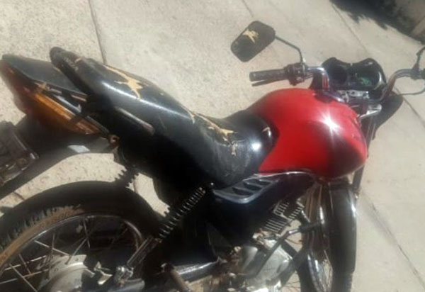 Brumado: Polícia Militar apreende moto com restrição de furto/roubo no centro da cidade