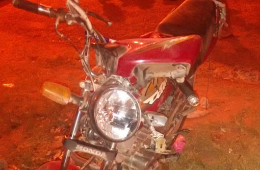 Barra da Estiva: Homem morre após colidir moto que conduzia contra poste