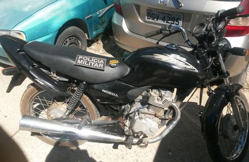 Brumado: Polícia recupera moto furtada e detém dois jovens
