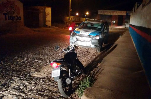 Brumado: Bandidos roubam moto e a abandonam após sensor do alarme disparar
